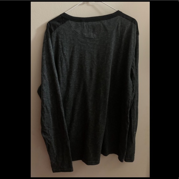 Men’s XL Sovereign Code Black/Gray 2 Pocket 4 Button Long Sleeve Shirt - Picture 3 of 3